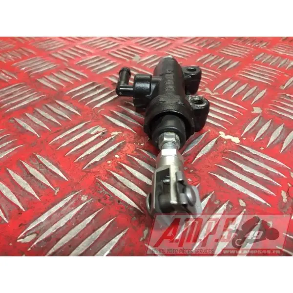 Maitre cylindre de frein arriereSTREET66018EY-570-EXH2-E4365276used