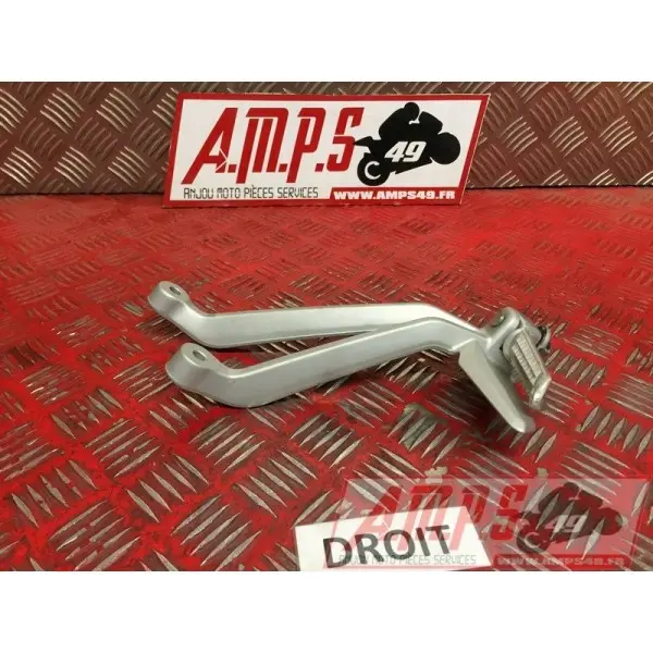 Platine repose pied passager droiteSTREET66018EY-570-EXH2-E4365280used