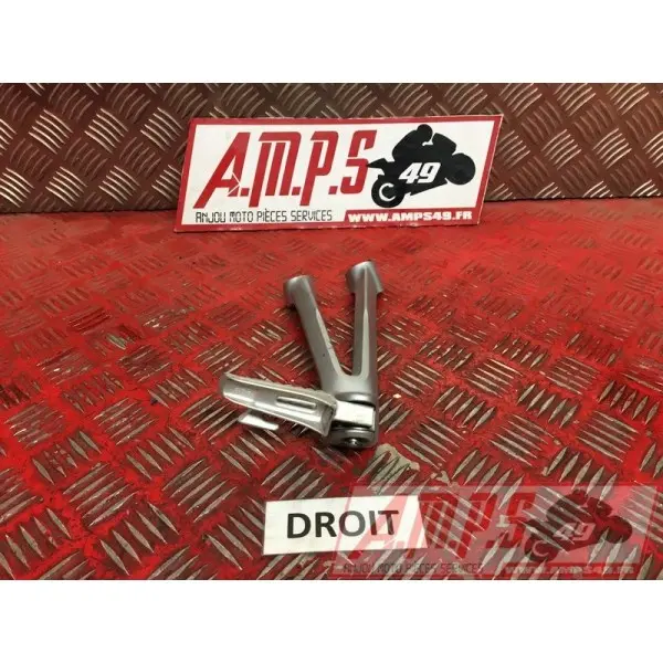Platine repose pied passager droiteGSXR75006ET-527-MAB0-D4366535used