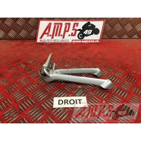 Platine repose pied passager droiteGSXR75006ET-527-MAB0-D4366535used