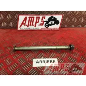 Axe de roue arriere