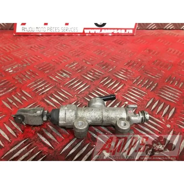 Maitre cylindre de frein arriereER6N16EF-209-ANB3-209-AN368336used