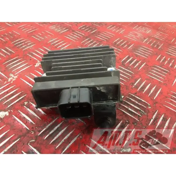 Regulateur de tension Kawaski Z650 2017 à 2019Z65017EN-974-VGH0-D1369333used