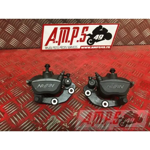 Paire d'étrier de frein avantZ65017EN-286-VGH0-D2369965used