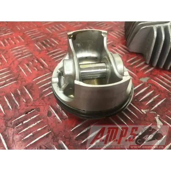 Cylindre piston avant79610AR-865-VLH0-B3372120used