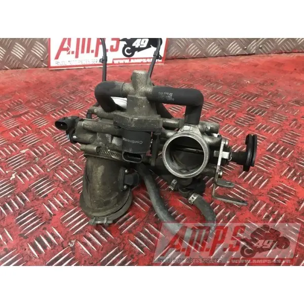 Rampe d'injection79610AR-865-VLH0-B3372117used