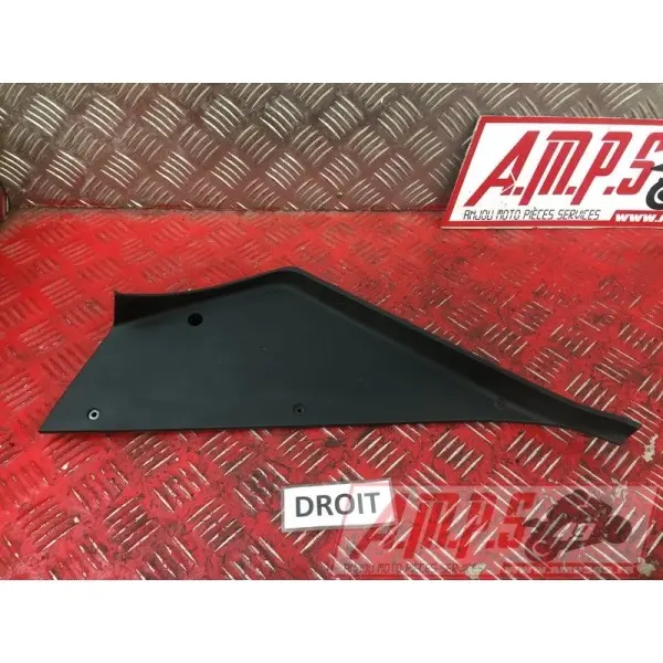 Plastique de flanc droit 1F367512CH-592-QBH5-B0377909used