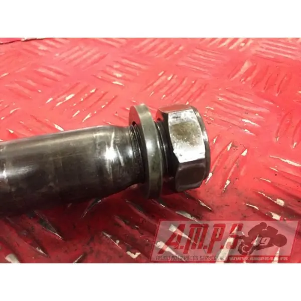 Axe de roue arriere Yamaha 1000 FZS 2001 à 2005FZS1000034563GT90H0-C2397516used