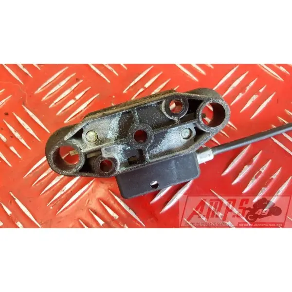 Verrouillage de selle passager 650 SV S 99 00 01 02