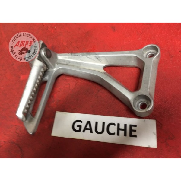 Platine repose pied passager gaucheCBF65014DH-135-GHH9-D31350471used