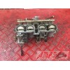 Rampe de carburateur Yamaha R1 2004 à 2006 5VYR104BR-819-ZFH1-C5546777used