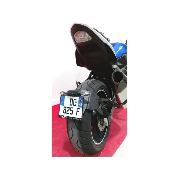 Support de plaque ACCESS DESIGN ''ras de roue'' noir Suzuki GSR750