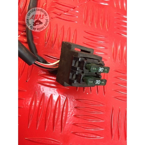 Cable de batterie avec porte fusibleTUONO06CD-523-TXB6-B51358853new