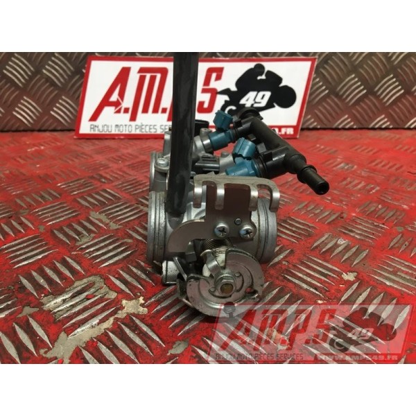 Rampe d'injection Yamaha MT07 ABS 2014 - 2017MT0715DW-494-JGH1-G6566459used