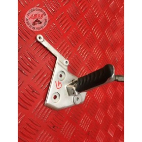 Platine repose pied gauche Triumph 1050 TIGER 2007 à 2012
