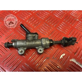 Maitre cylindre de frein arriereCRF100018EW-306-GXB9-D11386077used