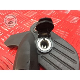 Prise AccesoireK1200R05GN-718-PJH5-B21386257used