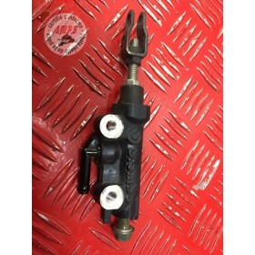 Maitre cylindre de frein arriere 