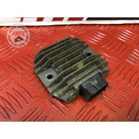 Regulateur de tension 