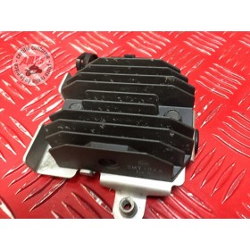 Regulateur de tension 