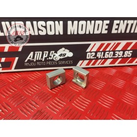 Entretoise d'axe de roue arriere
