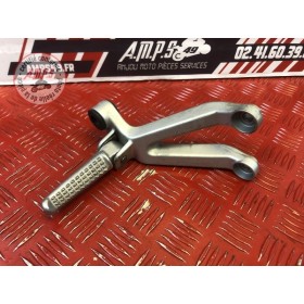 Platine repose pied passager droite 