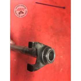 Axe de roue arriere 