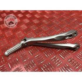 Platine repose pied passager droite 