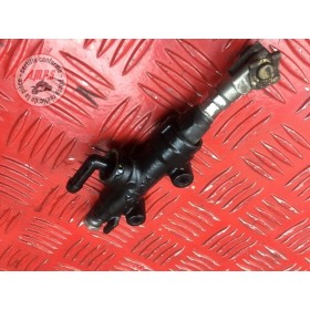 Maitre cylindre de frein arriere 