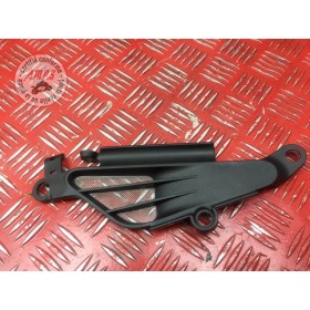 Cache plastique avant droit 