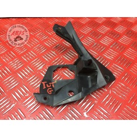 Cache plastique avant gauche 