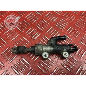 Maitre cylindre de frein arriere 