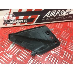 Cache sur platine doite 