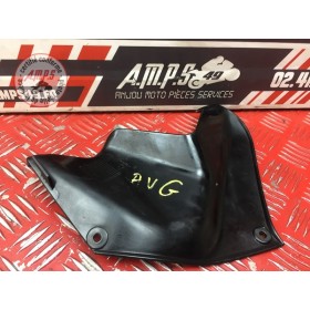 Cache plastique avant gauche 
