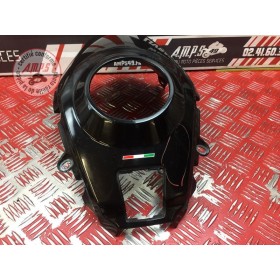 Cache plastique sur réservoir 