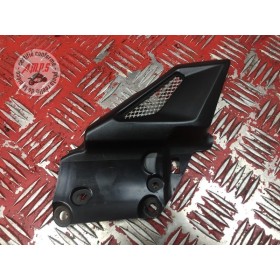 Cache cadre droit Triumph Street Triple 675 R 2011 à 2012