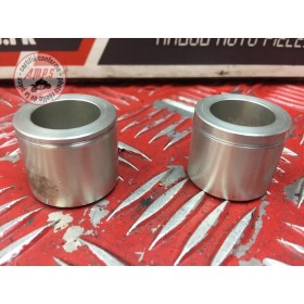 Entretoise de roue avant