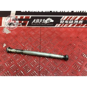 Axe de roue arriere