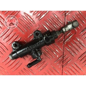 Maitre cylindre de frein arriere 