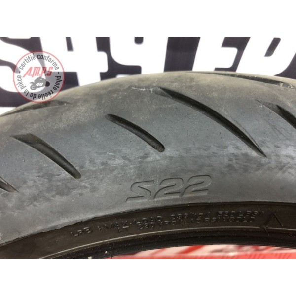 Pneu avant S22F 120-70-17