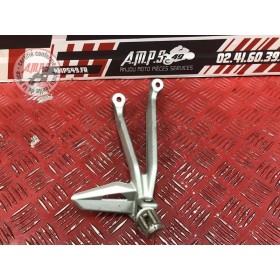 Platine repose pied passager droite
