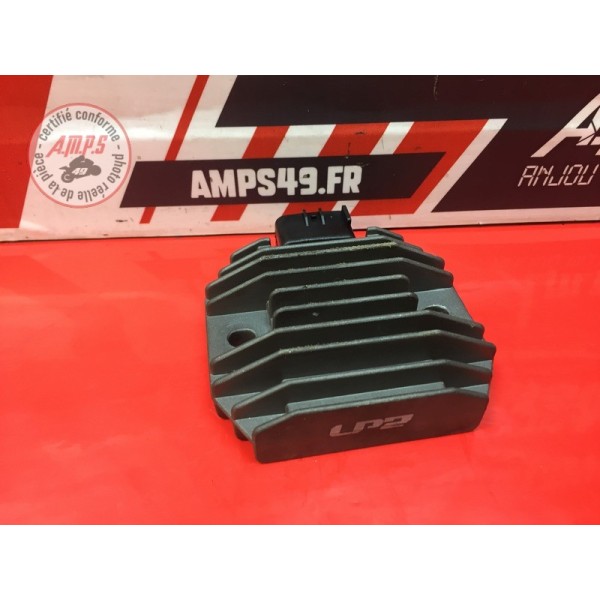 Regulateur de tension