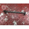 Axe de roue arriere