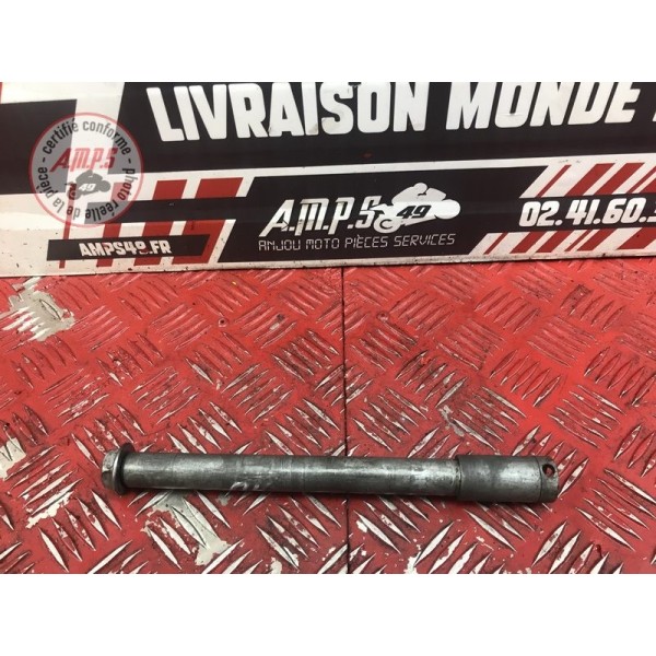 Axe de roue avant