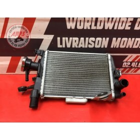 Radiateur d'eau droit