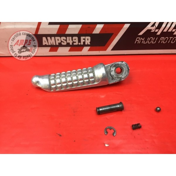 Repose pied passager droite 