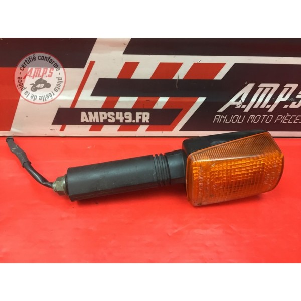 Clignotant avant droit