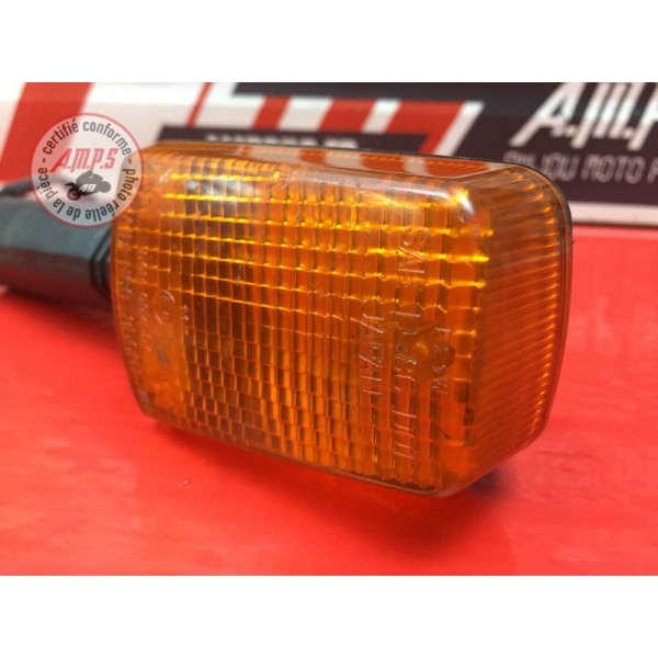 Clignotant avant droit 