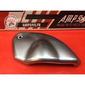 Cache sous reservoir droit 