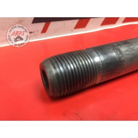 Axe de roue avant 